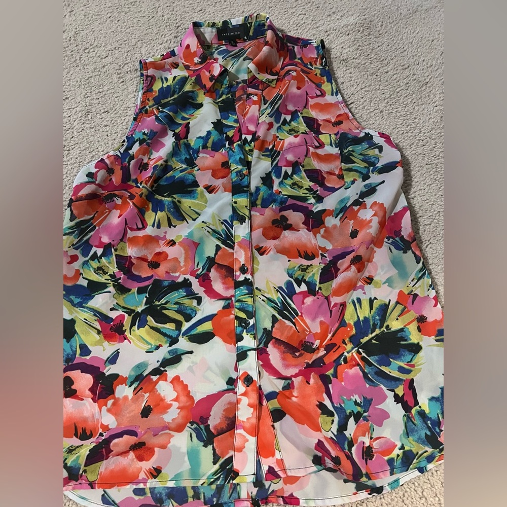 Express floral portofino sleeveless top Medium